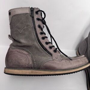 Vintage Levi's Men's Gray Canvas & Leather Moc Toe Ankle Boots - Size 10